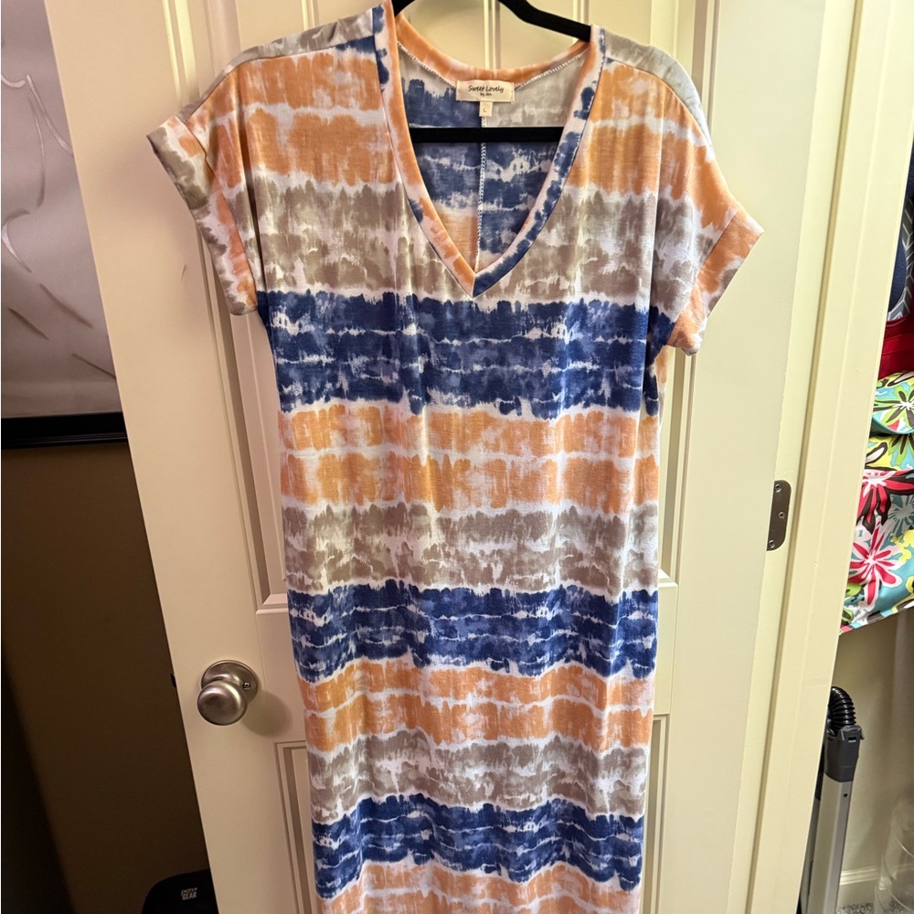 Stylish Tie-Dye Maxi Dress